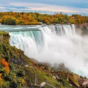 Best Time to Visit Toronto and Niagara Falls